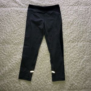 Cropper grey Ivivva leggings